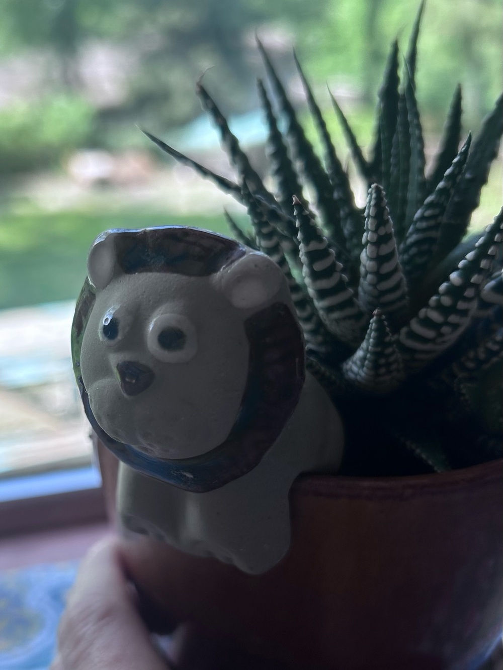 Ceramic Lion Planter Accent - White & Brown